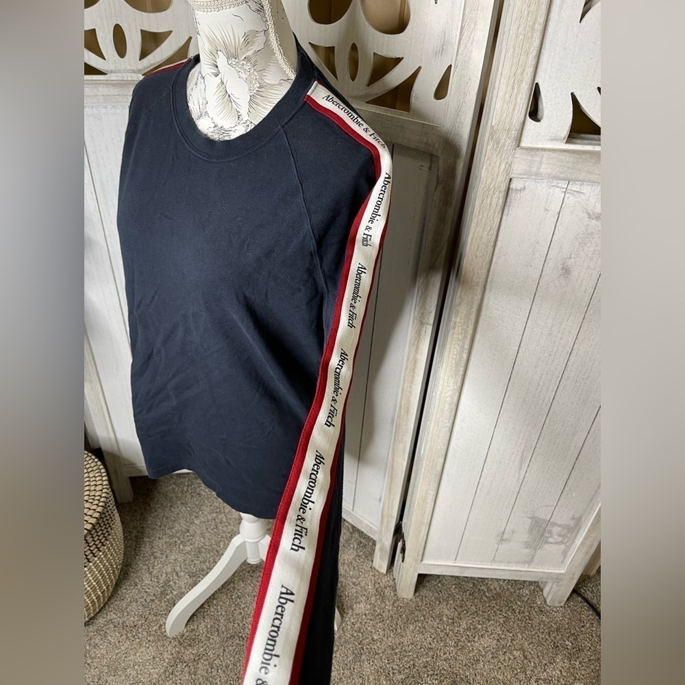 Abercrombie & Fitch Womens Top Medium Blue Knit Arm Logo Long Sleeve Size Medium